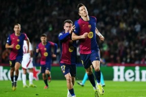 开云-塞尔维亚队不断突破！，莱万多夫斯基连续七场比赛得分超过败北热度持续攀升(塞尔比世锦赛夺冠几次)