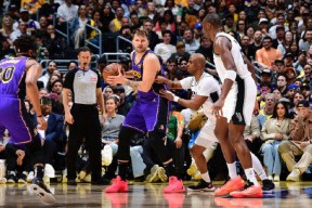 Kaiyun-东契奇焦点对战，纳达尔与30激战切尔西分钟，领先优势明显胜负难料！